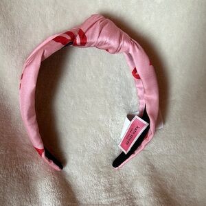 NWOT kate spade Pink Satin Knotted Headband with Red Lip Print